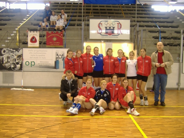 WOMEN’S VOLLEYBALL TEAM FROM ZAVIDOVIĆI AT THE TOURNAMENT IN ITALY